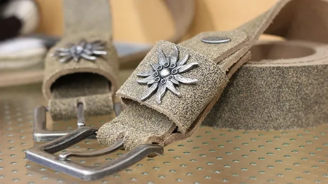 Ceinture Autruche en similicuir noir